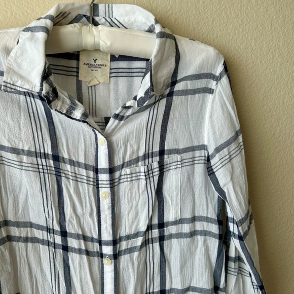 Button-up Shirt Long Sleeve White Dark Gray Plaid by American Eagle Size XS - Picture 3 of 12